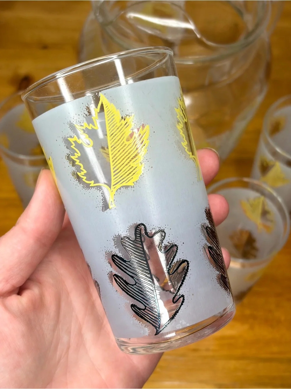 Vintage Libbey Frosted Black Yellow Leaves Pitcher And Glass Tumblers Set Of 6